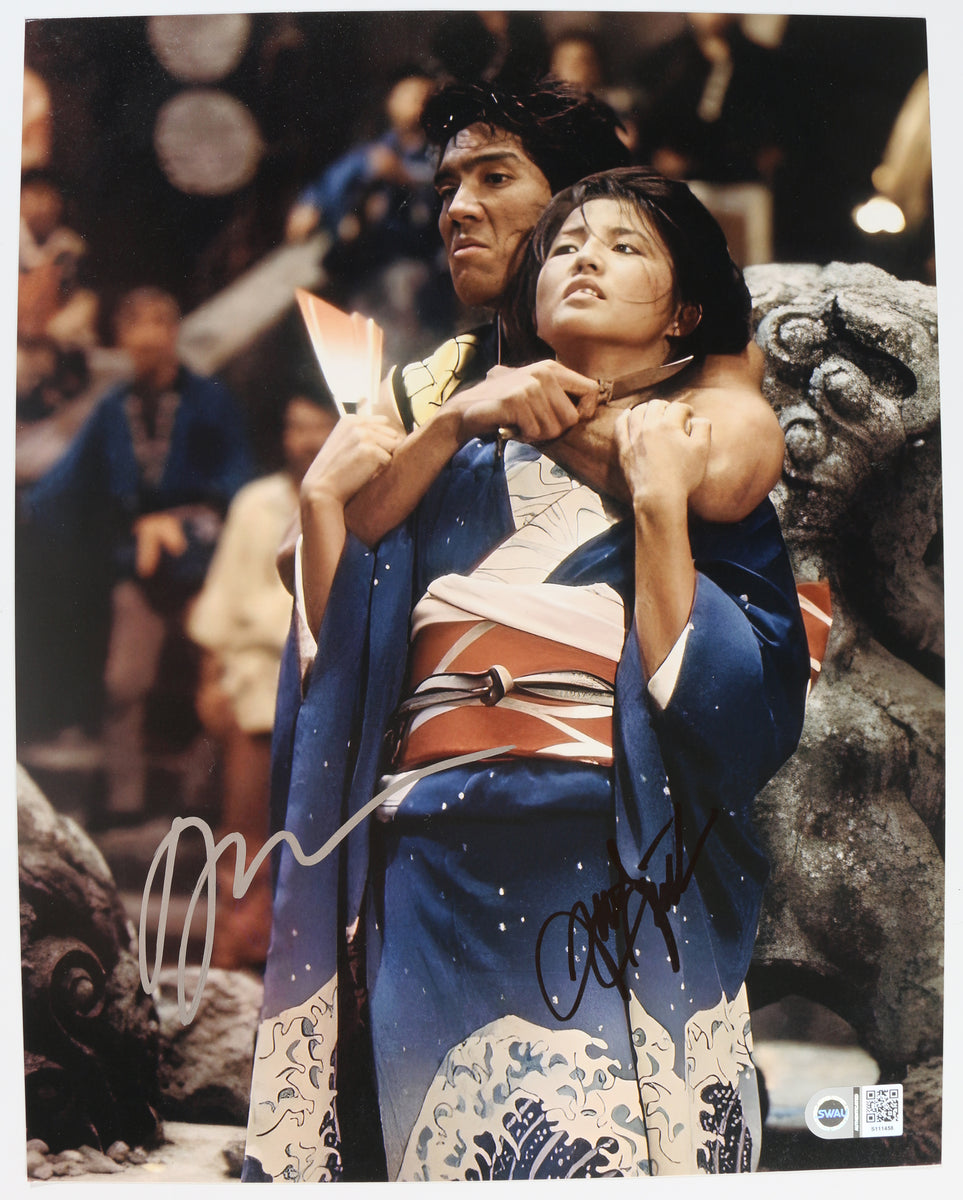 Yuji Okumoto as Chozen Toguchi & Tamlyn Tomita as Kumiko Tanaka in
