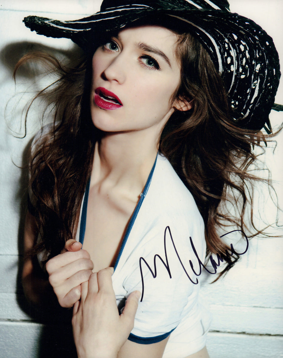 Melanie Scrofano from Star Trek: Strange New Worlds Sexy Signed 8x10 P – SWAU Auction