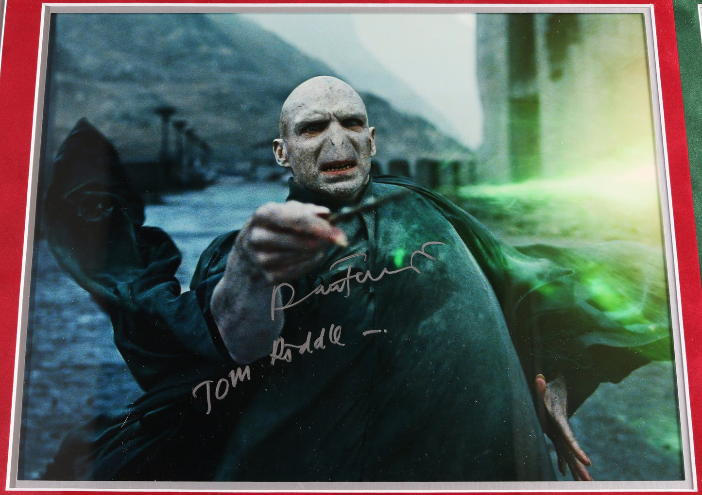
                  
                    Daniel Radcliffe as Harry Potter & Ralph Fiennes as Lord Voldemort in Harry Potter & The Deathly Hallows Part 2 Framed Set of 11x14 Photos with Character Name
                  
                