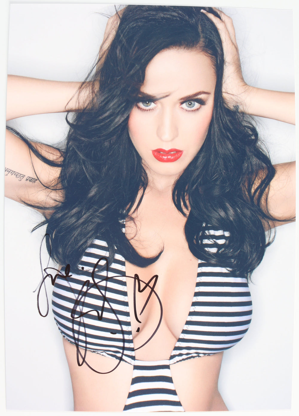 Katy Perry Singer & Songwriter Sexy Signed 8x12 Photo