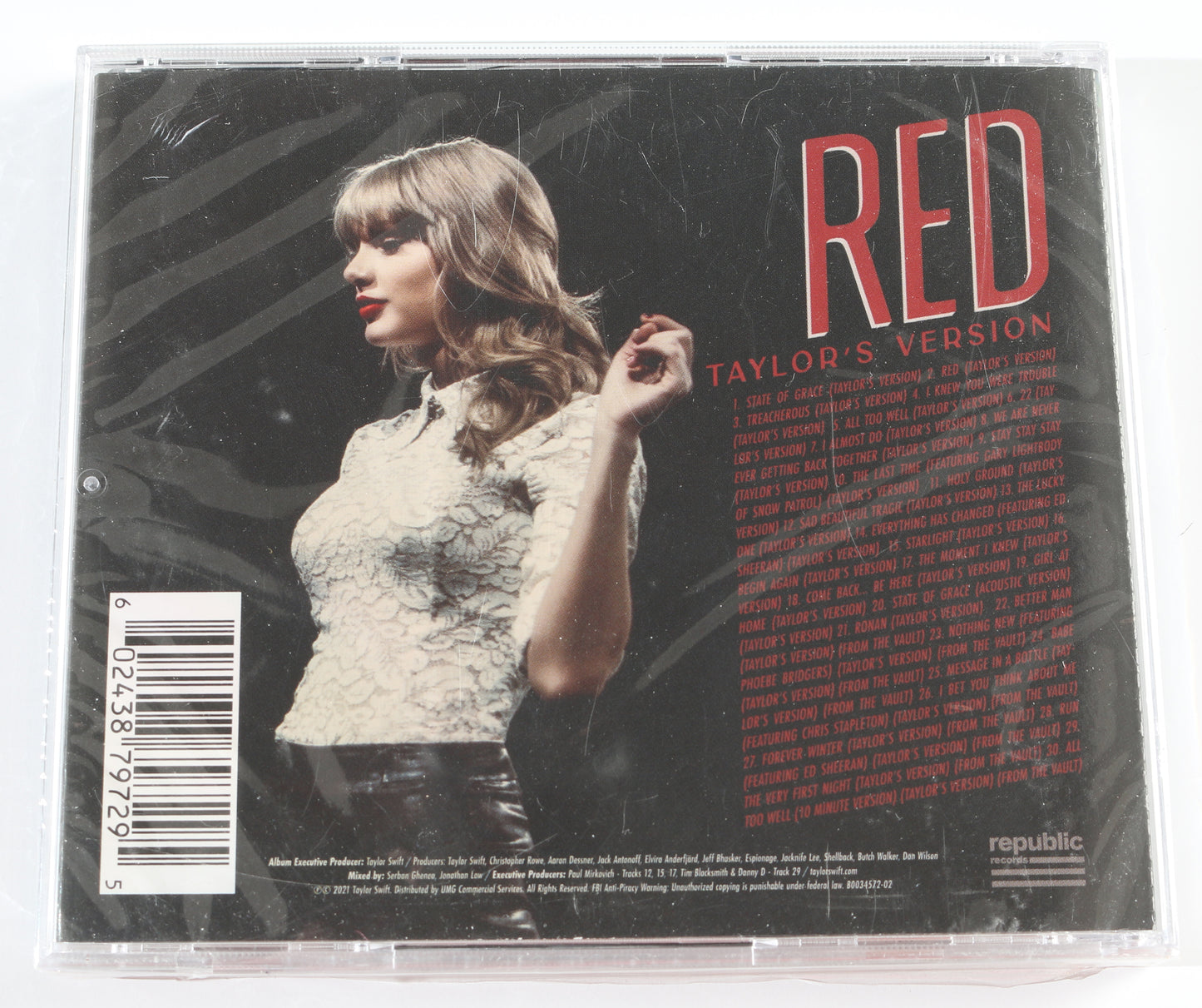 
                  
                    Red [Taylor's Version] CD Album (Sealed) 2021 Signed by Taylor Swift
                  
                