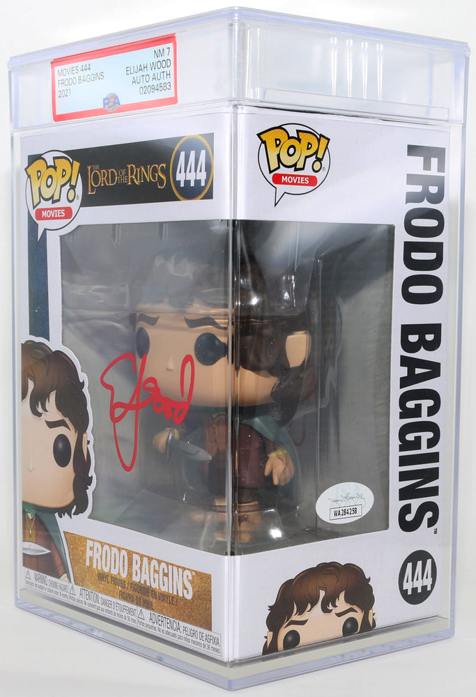 
                  
                    Elijah Wood as Frodo Baggins in The Lord of the Rings: The Fellowship of the Ring (PSA Encapsulated Grade 7) Signed Funko POP! #444
                  
                