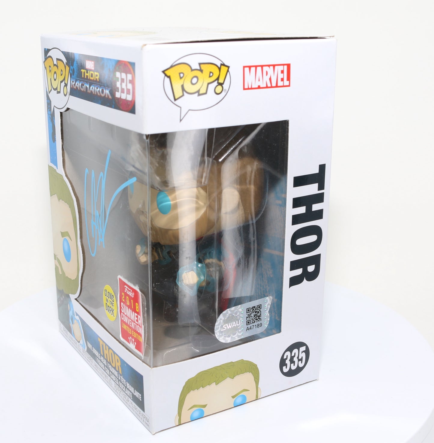 
                  
                    Chris Hemsworth as Thor in Thor: Ragnarok 2018 Summer Convention Glow in the Dark Exclusive (SWAU) Signed Funko POP! #335
                  
                
