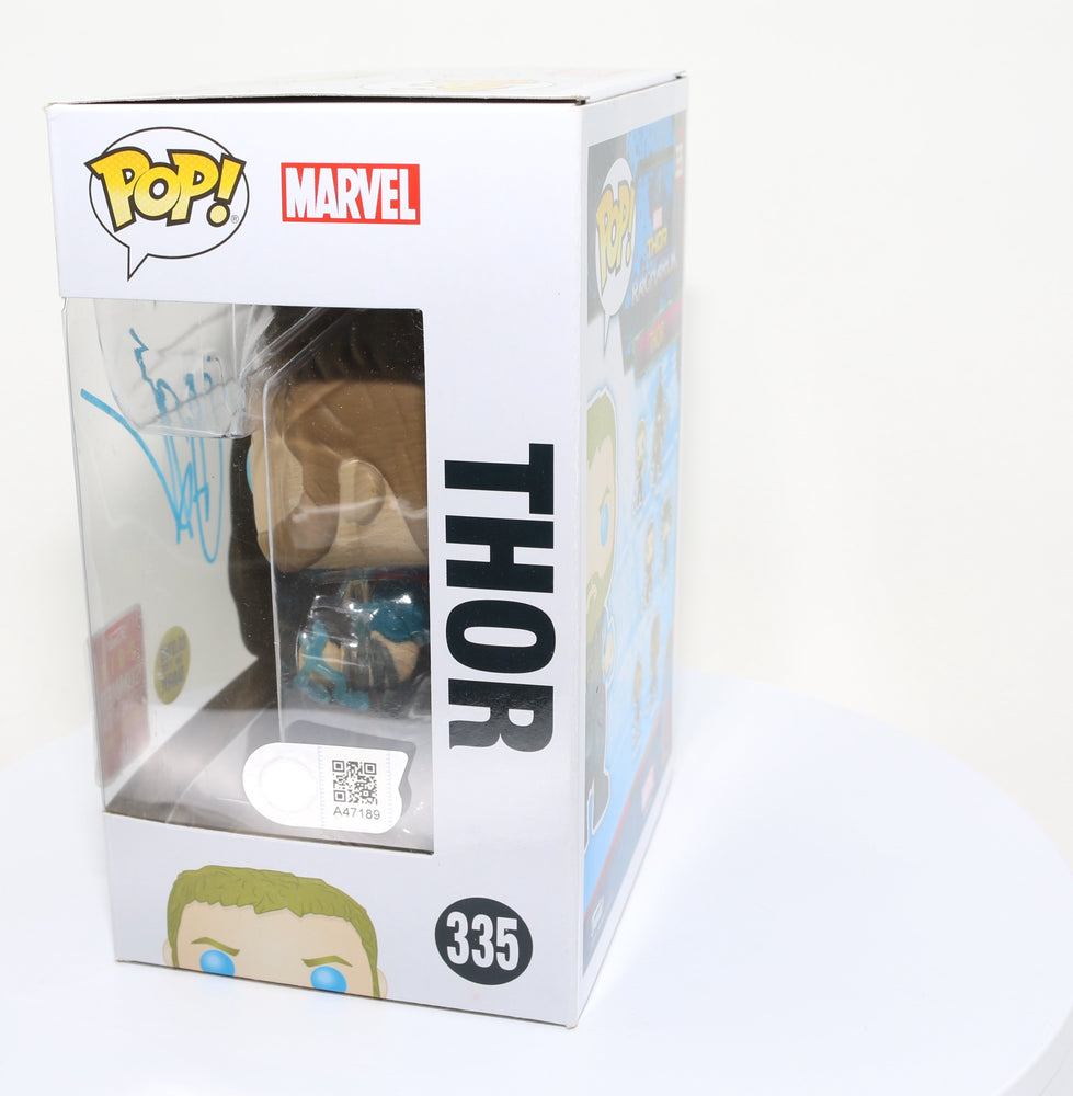 
                  
                    Chris Hemsworth as Thor in Thor: Ragnarok 2018 Summer Convention Glow in the Dark Exclusive (SWAU) Signed Funko POP! #335
                  
                