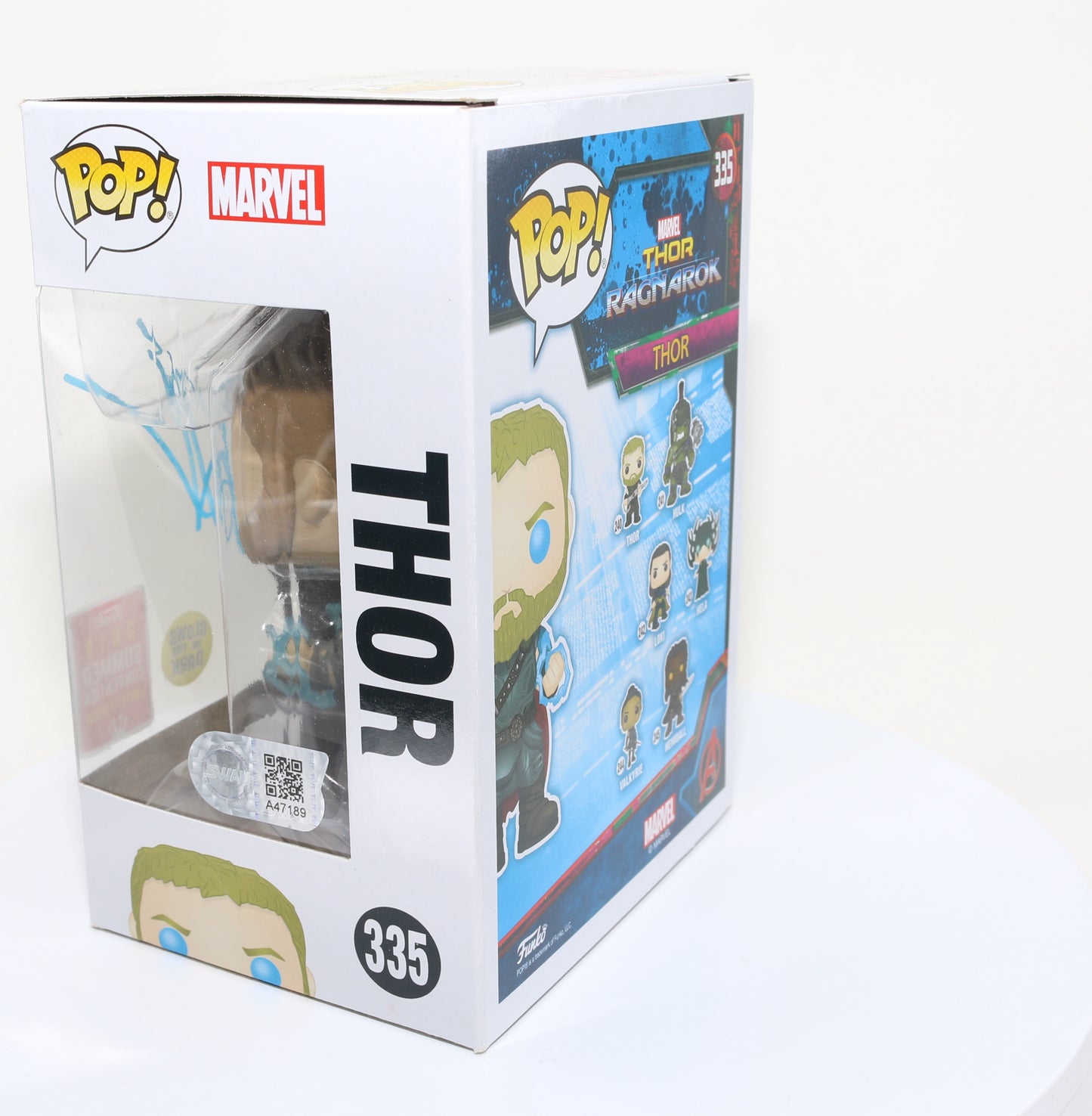 
                  
                    Chris Hemsworth as Thor in Thor: Ragnarok 2018 Summer Convention Glow in the Dark Exclusive (SWAU) Signed Funko POP! #335
                  
                