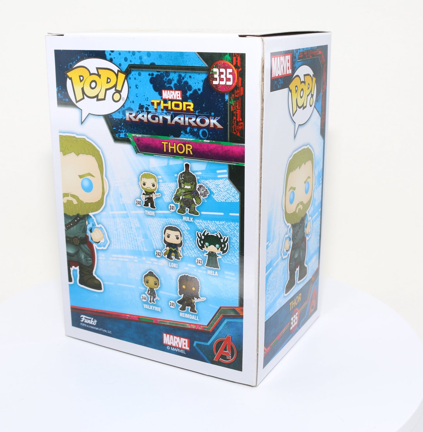 
                  
                    Chris Hemsworth as Thor in Thor: Ragnarok 2018 Summer Convention Glow in the Dark Exclusive (SWAU) Signed Funko POP! #335
                  
                