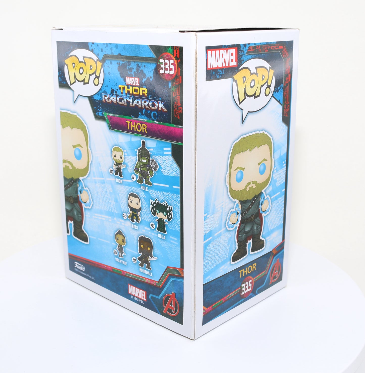 
                  
                    Chris Hemsworth as Thor in Thor: Ragnarok 2018 Summer Convention Glow in the Dark Exclusive (SWAU) Signed Funko POP! #335
                  
                
