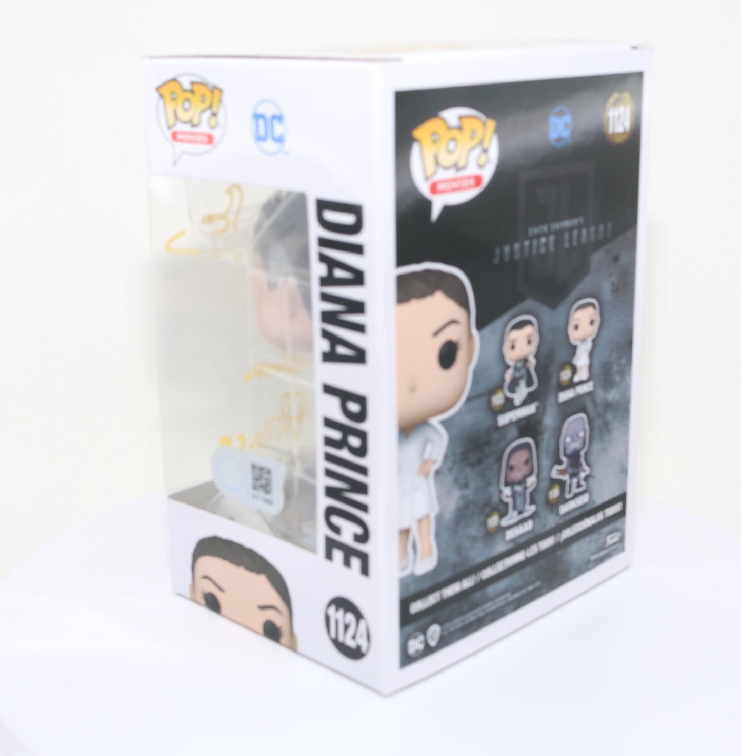 
                  
                    Gal Gadot as Diana Prince in Zack Snyder's Justice League (SWAU) Signed Funko POP! #1124
                  
                