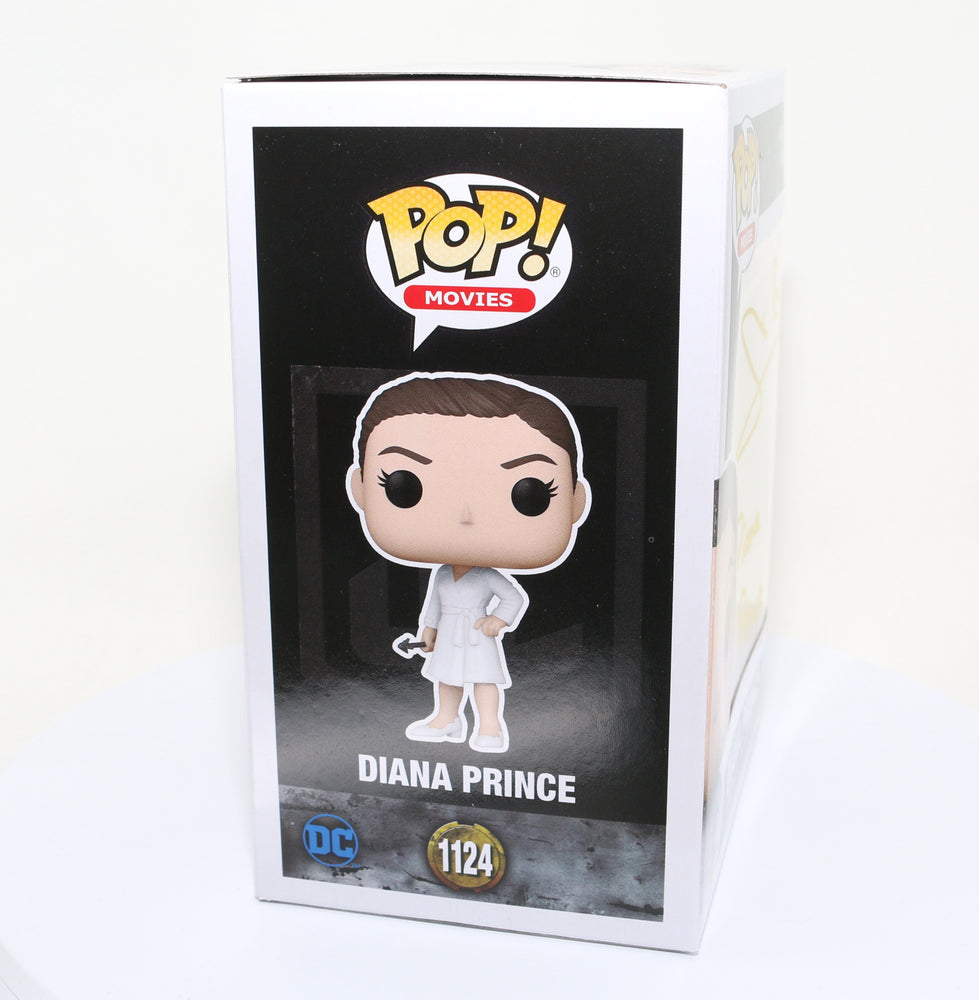 
                  
                    Gal Gadot as Diana Prince in Zack Snyder's Justice League (SWAU) Signed Funko POP! #1124
                  
                