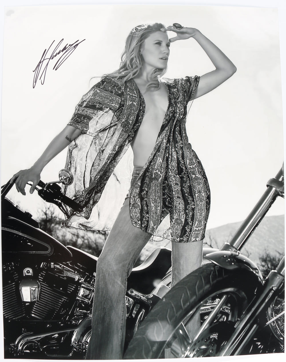 Katee Sackhoff from Star Wars: The Mandalorian & Battlestar Galactica Sexy Signed 16x20 Photo