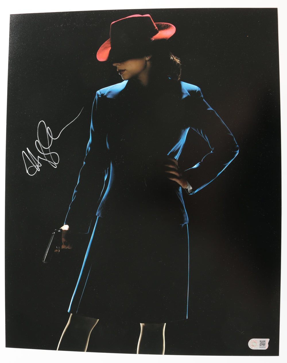 Hayley Atwell as Agent Carter in Agent Carter (SWAU) Signed 16x20 Photo