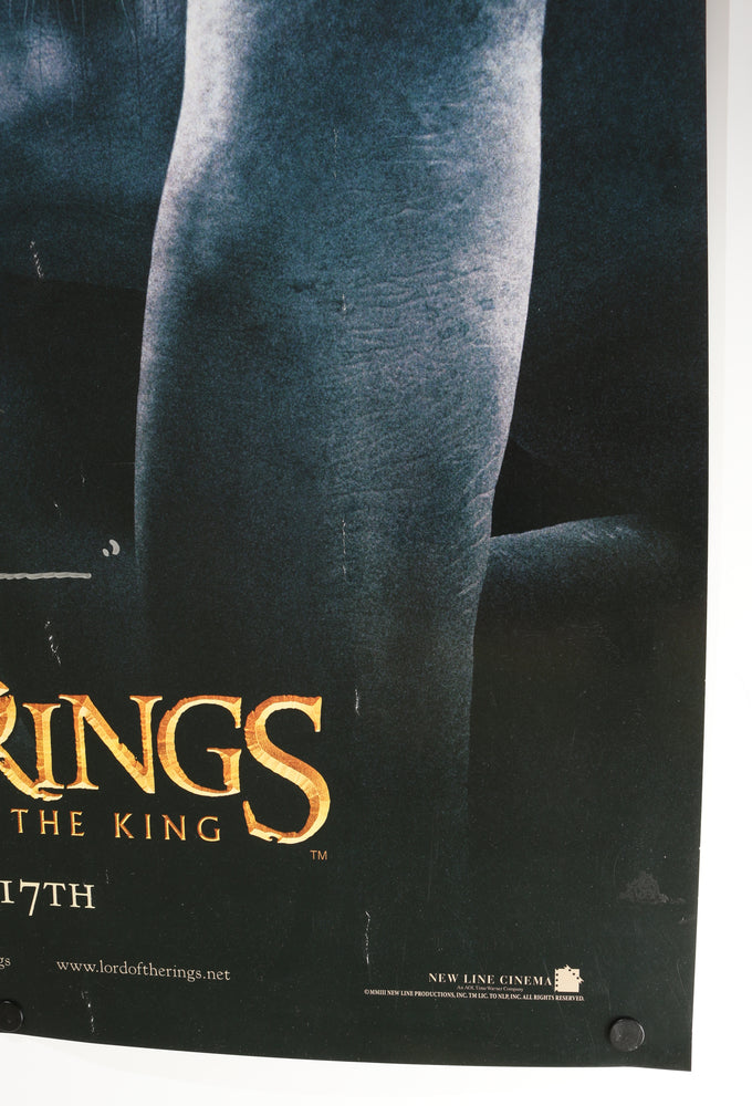 
                  
                    Andy Serkis as Gollum in The Lord of the Rings: The Return of the King Signed 27x40 Poster with Character Name & Quote
                  
                