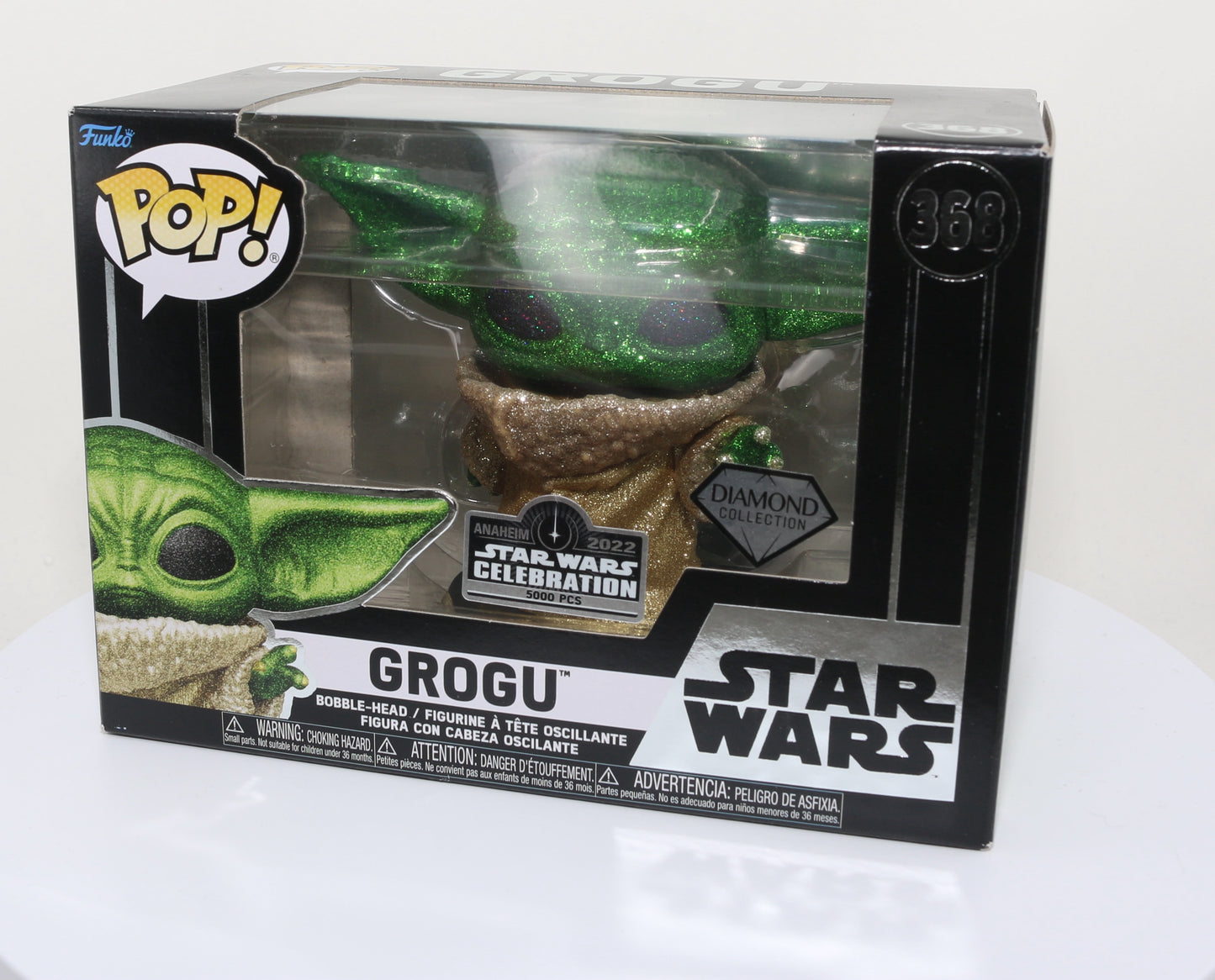 
                  
                    Grogu  from Star Wars: The Mandalorian Star Wars Celebration 2022 Exclusive Limited to 5000 Pieces Diamond Collection Funko POP! #368 - Grail
                  
                