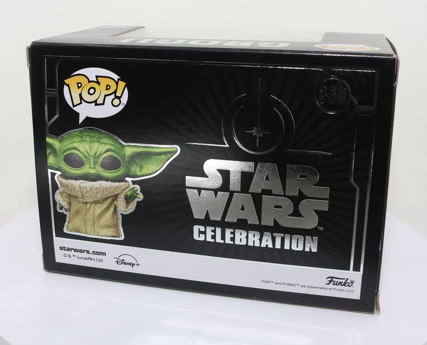 
                  
                    Grogu  from Star Wars: The Mandalorian Star Wars Celebration 2022 Exclusive Limited to 5000 Pieces Diamond Collection Funko POP! #368 - Grail
                  
                