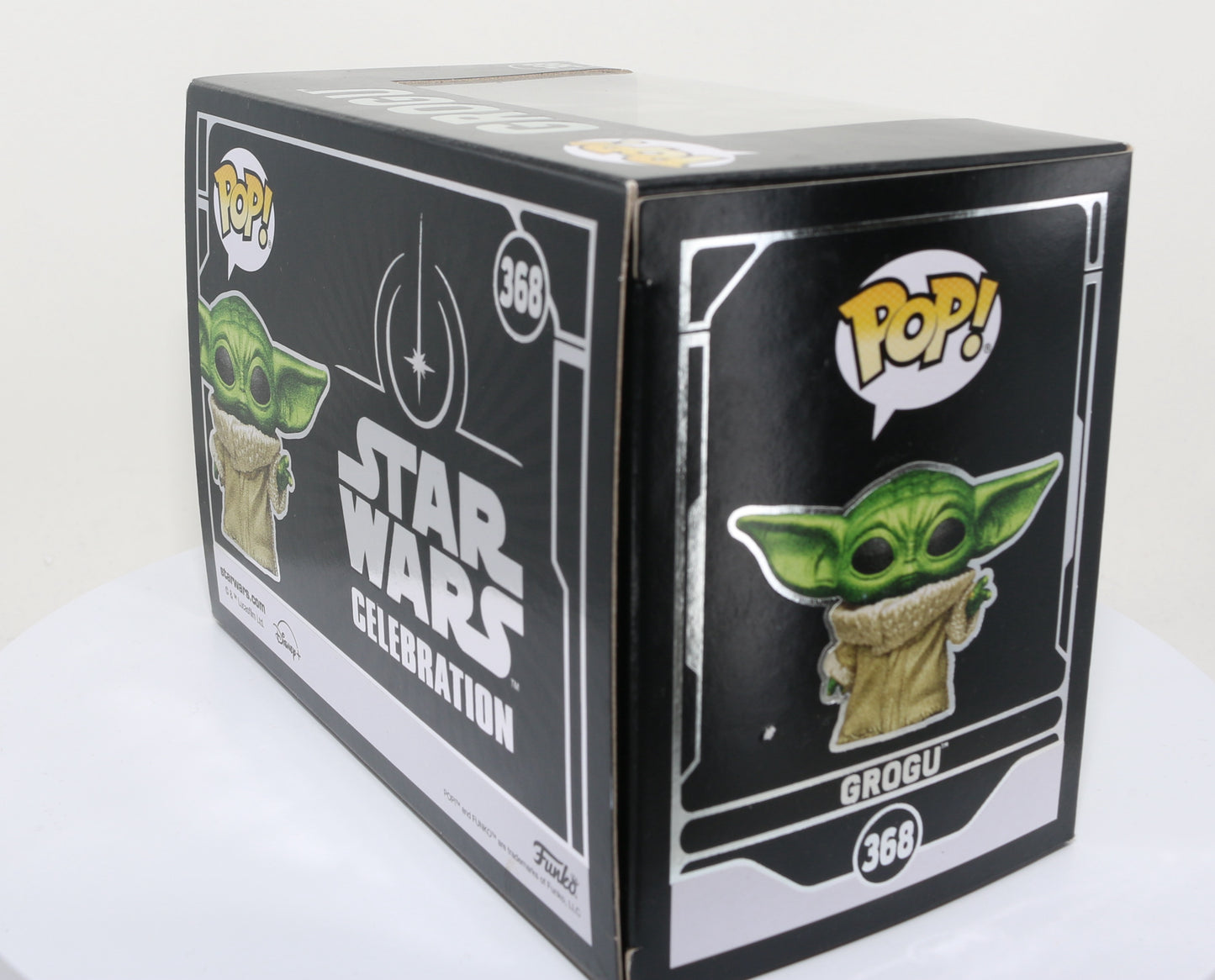 
                  
                    Grogu  from Star Wars: The Mandalorian Star Wars Celebration 2022 Exclusive Limited to 5000 Pieces Diamond Collection Funko POP! #368 - Grail
                  
                