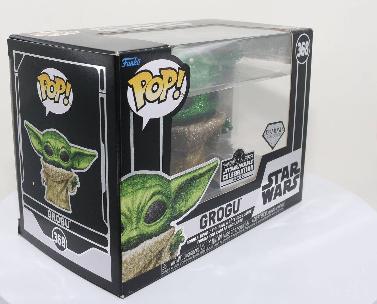 
                  
                    Grogu  from Star Wars: The Mandalorian Star Wars Celebration 2022 Exclusive Limited to 5000 Pieces Diamond Collection Funko POP! #368 - Grail
                  
                