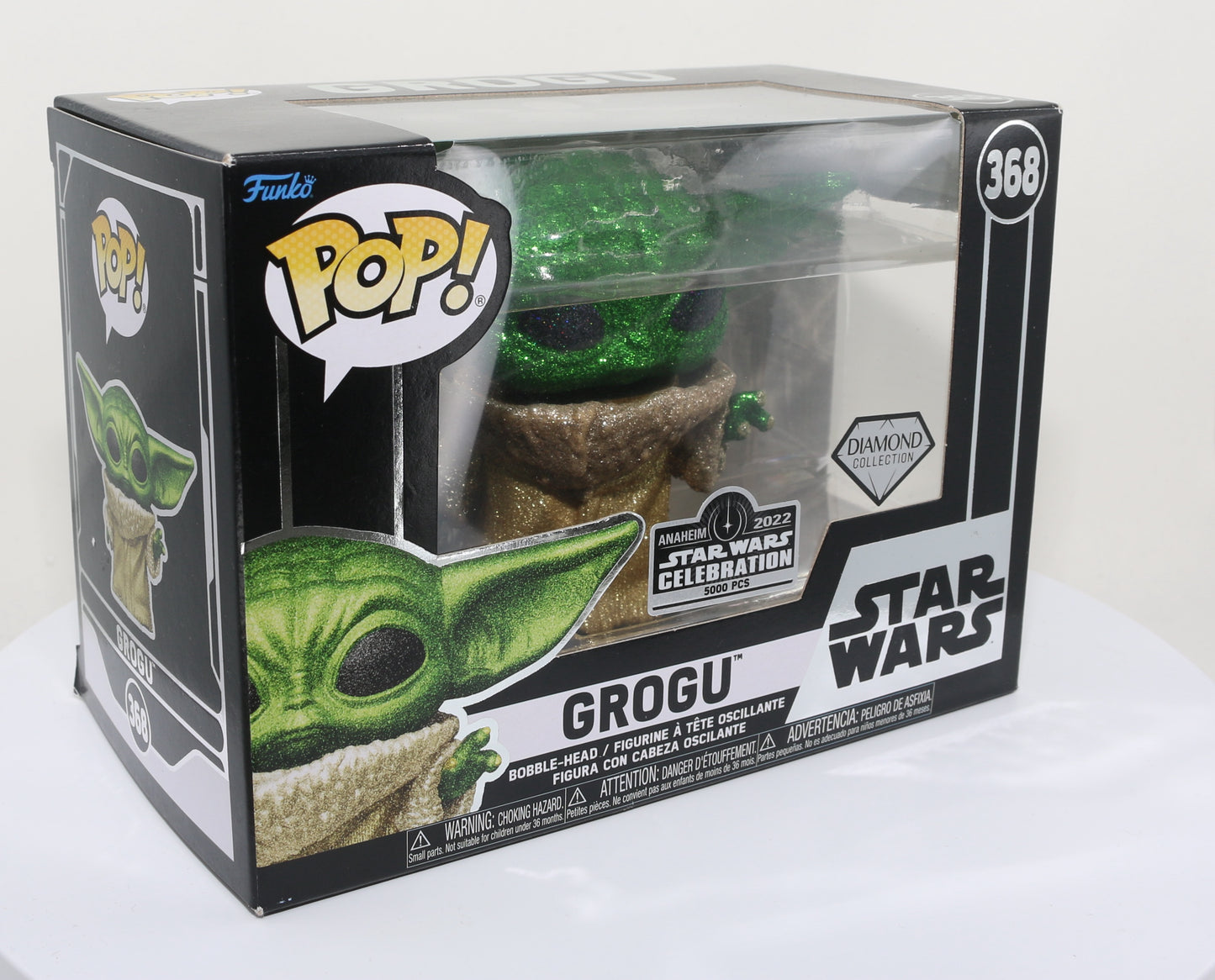 
                  
                    Grogu  from Star Wars: The Mandalorian Star Wars Celebration 2022 Exclusive Limited to 5000 Pieces Diamond Collection Funko POP! #368 - Grail
                  
                