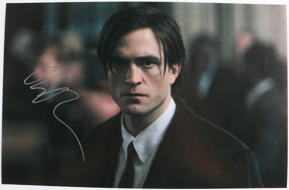 Robert Pattison as Batman in The Batman Signed 11x17 Photo