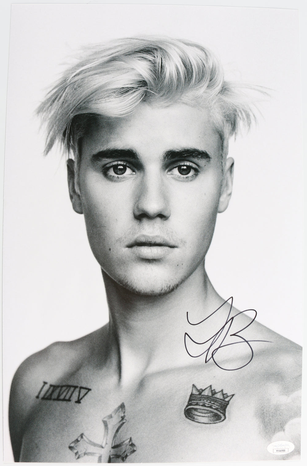 Justin Bieber Singer & Song Writer (JSA) Signed 10.5x16 Photo