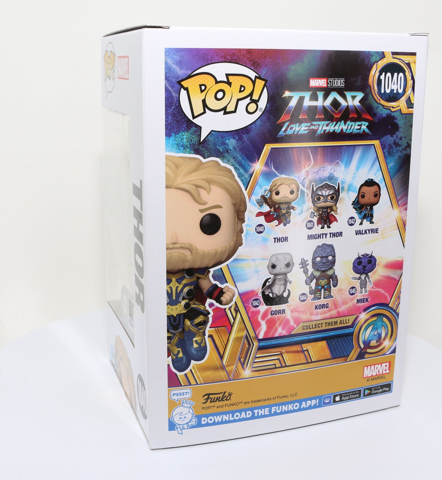 
                  
                    Chris Hemsworth as Thor in Thor: Love and Thunder (SWAU) Signed Funko POP! #1040
                  
                