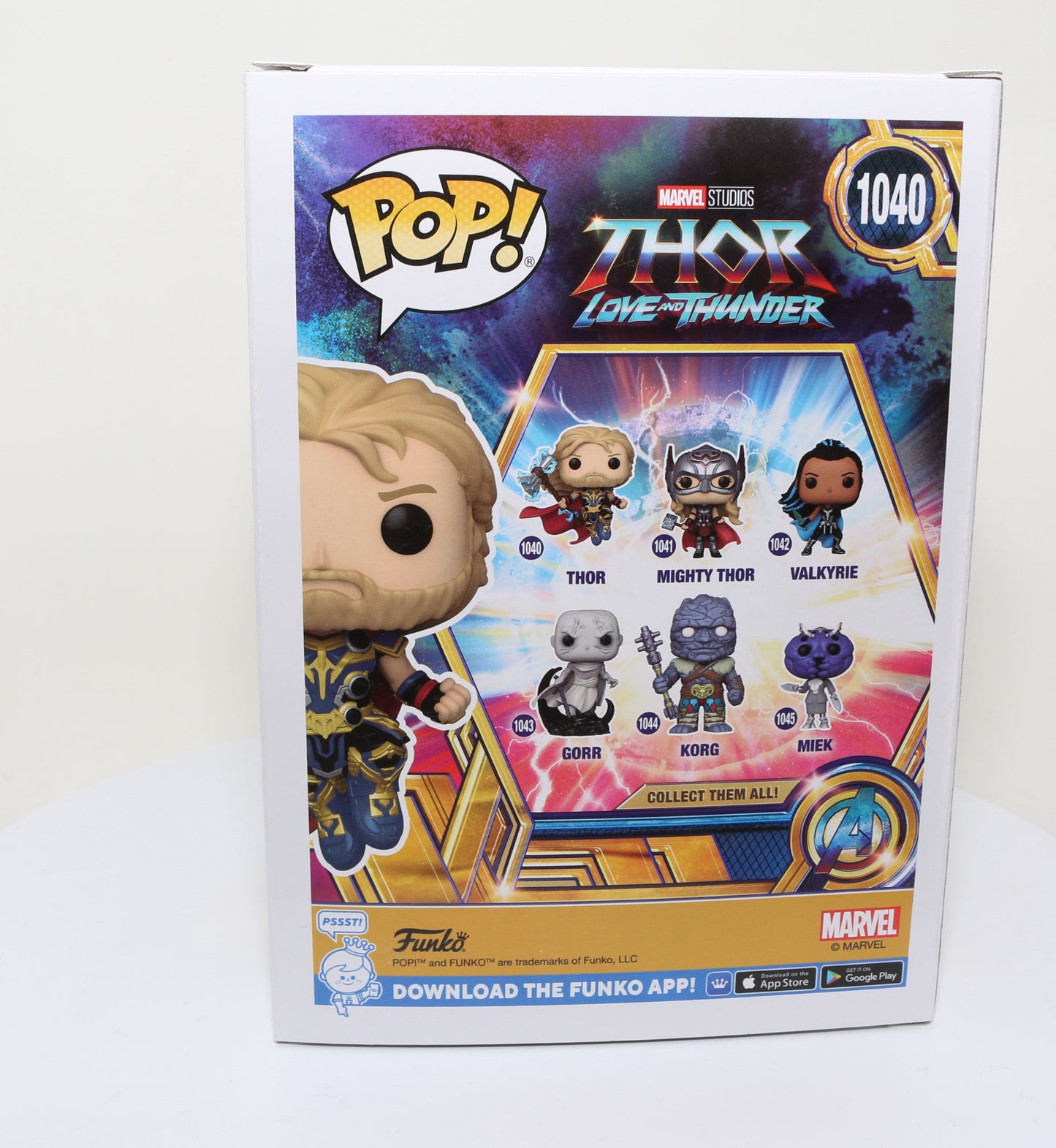 
                  
                    Chris Hemsworth as Thor in Thor: Love and Thunder (SWAU) Signed Funko POP! #1040
                  
                