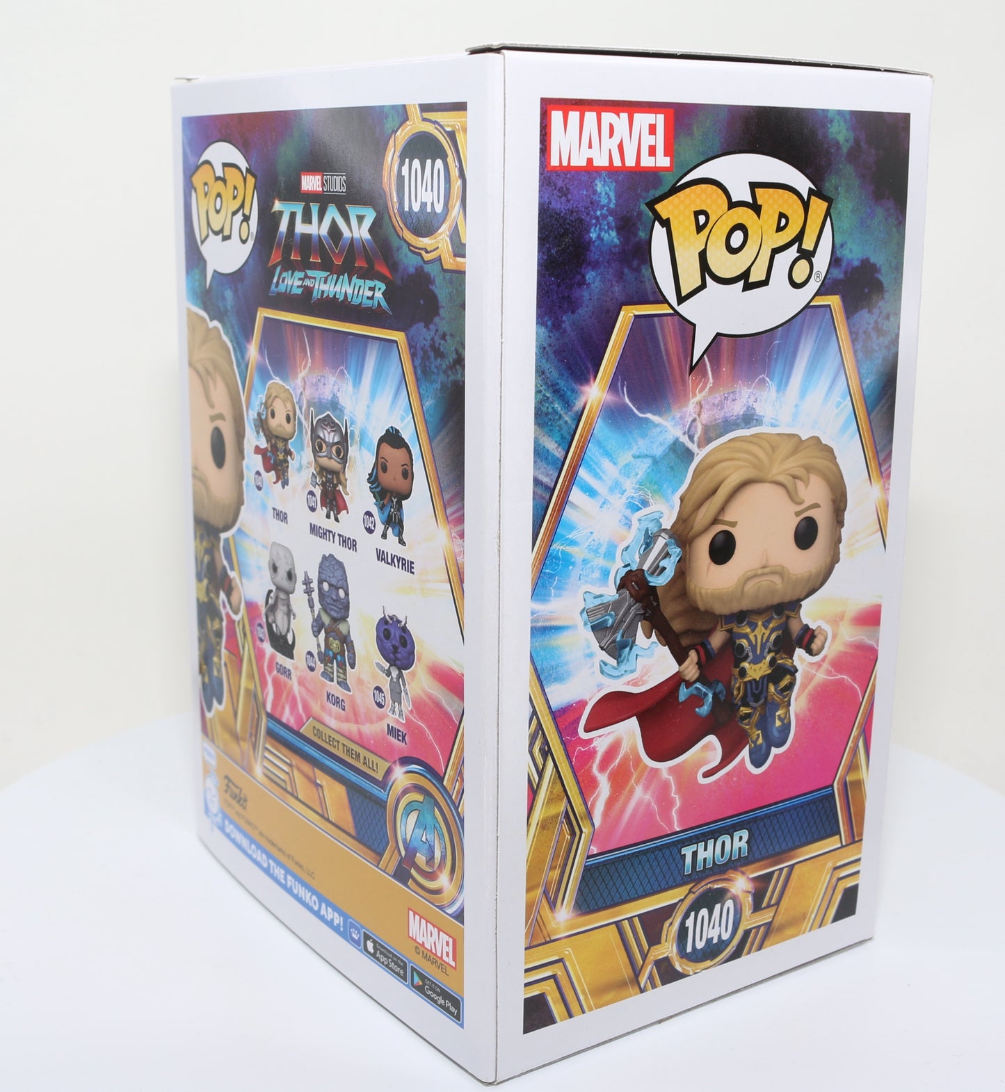 
                  
                    Chris Hemsworth as Thor in Thor: Love and Thunder (SWAU) Signed Funko POP! #1040
                  
                