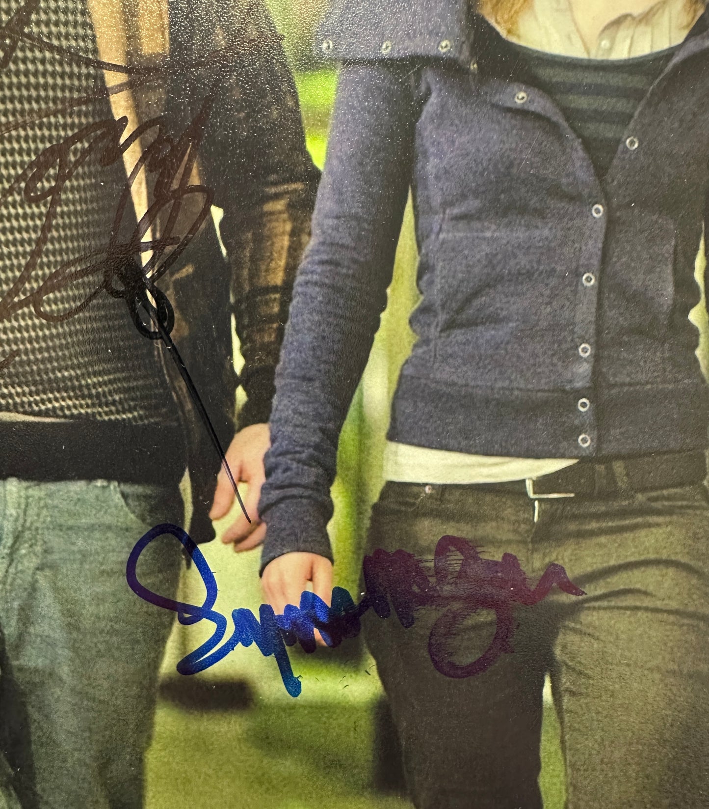 
                  
                    Daniel Radcliffe as Harry Potter, Emma Watson as Hermione Granger, & Rupert Grint as Ron Weasley in  Harry Potter and the Deathly Hallows Signed 8x10 Photo
                  
                