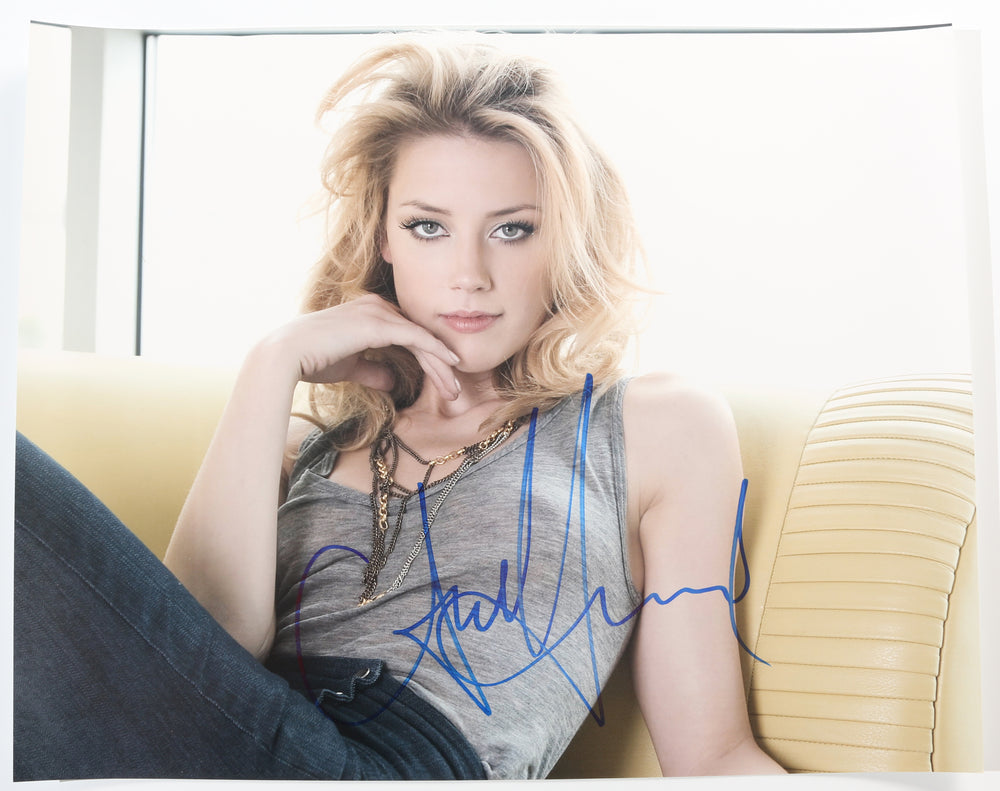 Amber Heard from Aquaman, Justice League, Zombieland, & Pineapple Express Sexy Signed 16x20 Photo