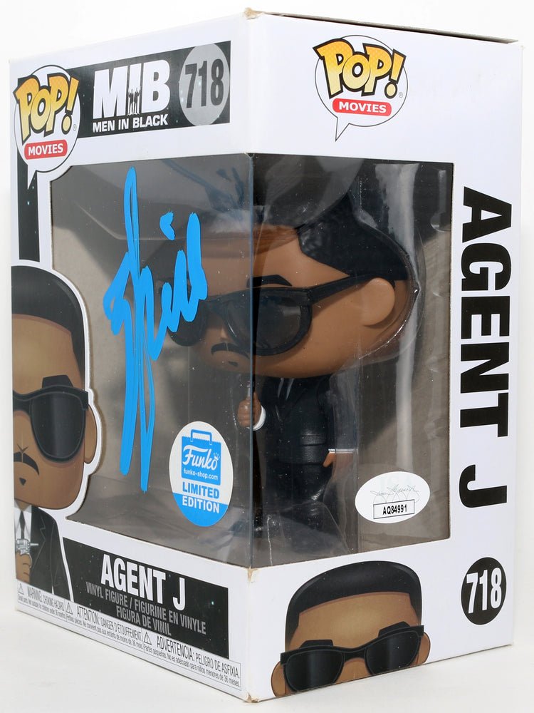
                  
                    Will Smith as Agent J in Men in Black Funko Store Exclusive (JSA) Signed Funko POP! #718
                  
                