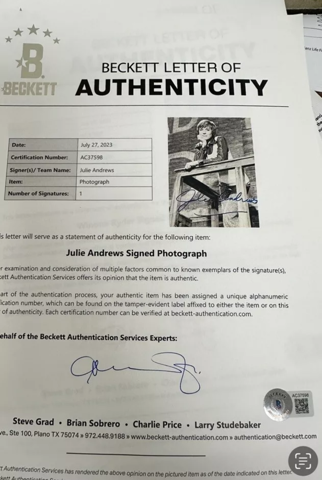 
                  
                    Julie Andrews from Walt Disney's Mary Poppins, The Sound of Music, The Princess Diaries, Shrek, & Aquaman (Beckett) Signed 8x10 Photo - Rare
                  
                