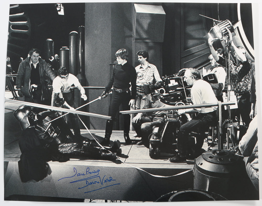 Dave Prowse as Darth Vader Behind the Scenes in Star Wars: Return of the Jedi Signed 16x20 Photo