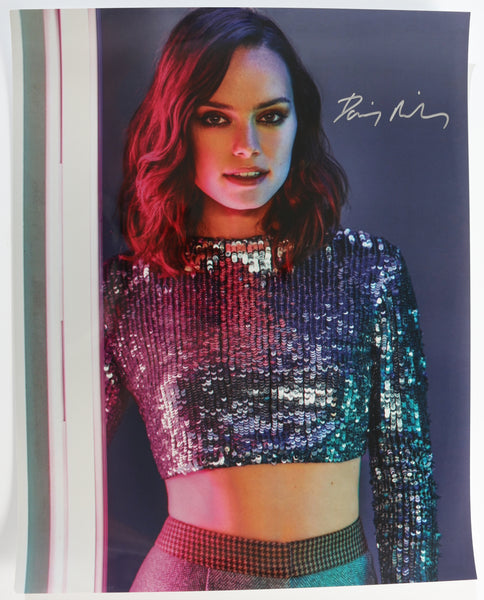 Daisy Ridley from Star Wars Sexy Signed 16x20 Photo – SWAU Auction