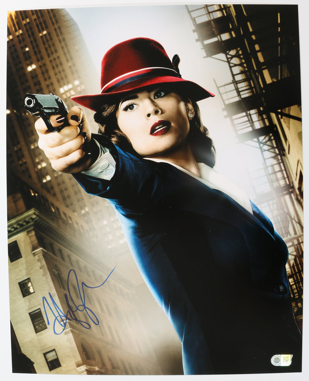 Hayley Atwell as Agent Carter in Agent Carter (SWAU) Signed 16x20 Photo