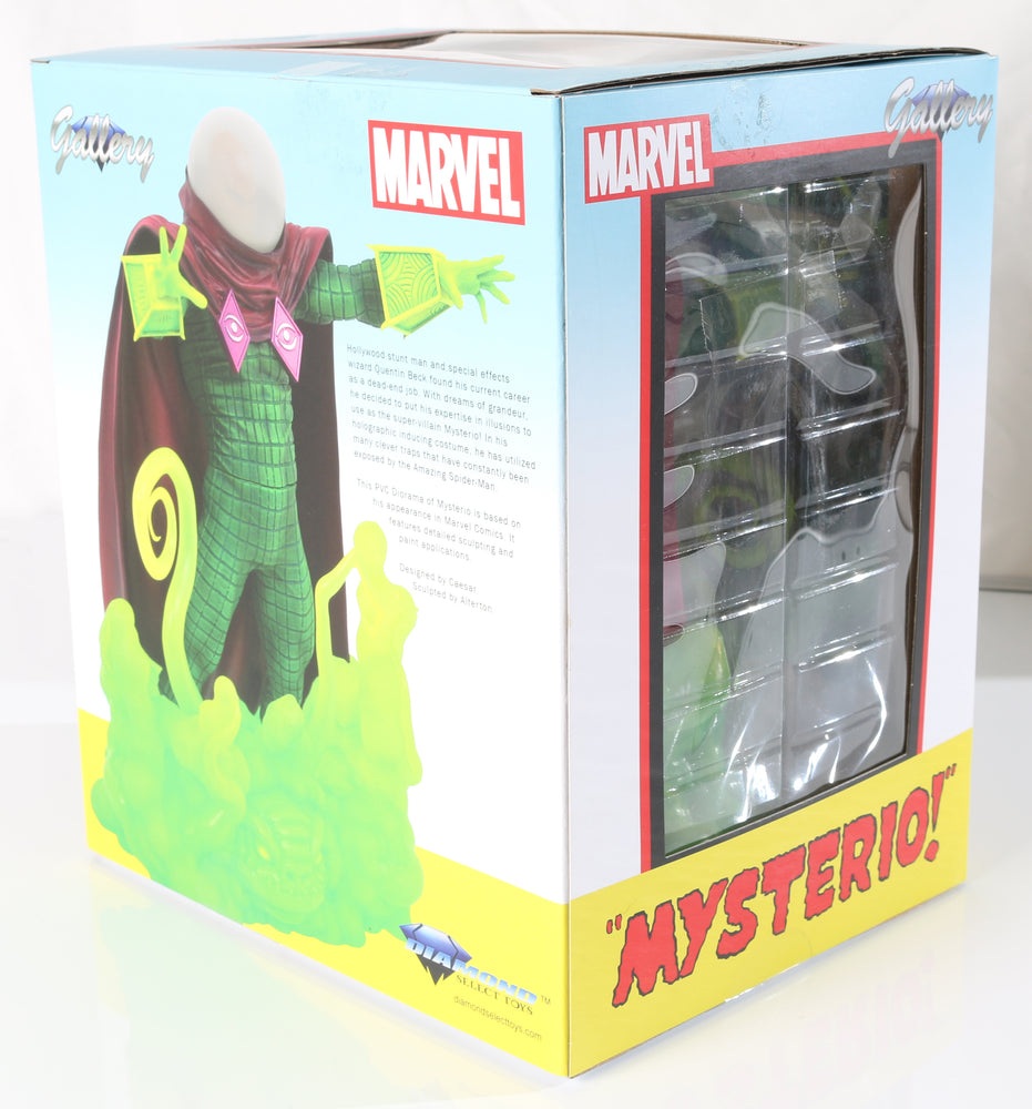 
                  
                    Jake Gyllenhaal as Mysterio from Spider-Man: Far From Home Diamond Select Gallery Signed PVC Diorama with Character Name
                  
                