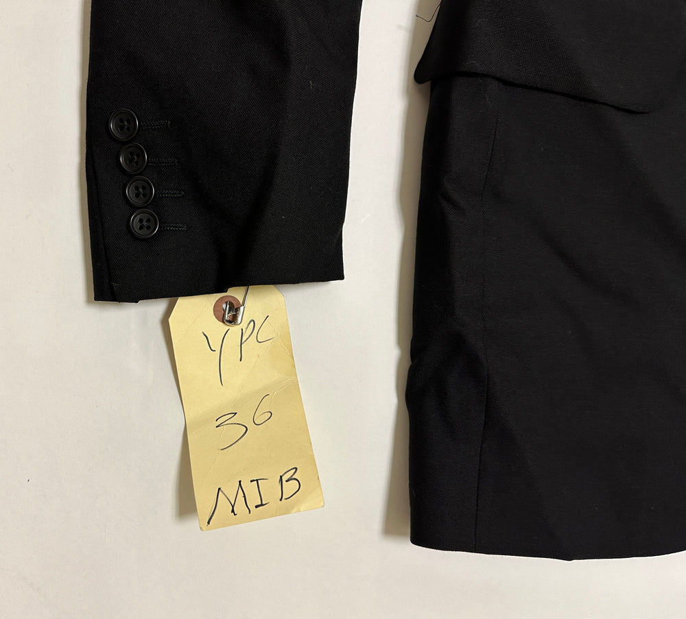 
                  
                    Men In Black II Production Worn Background Agent Costume - 2002
                  
                