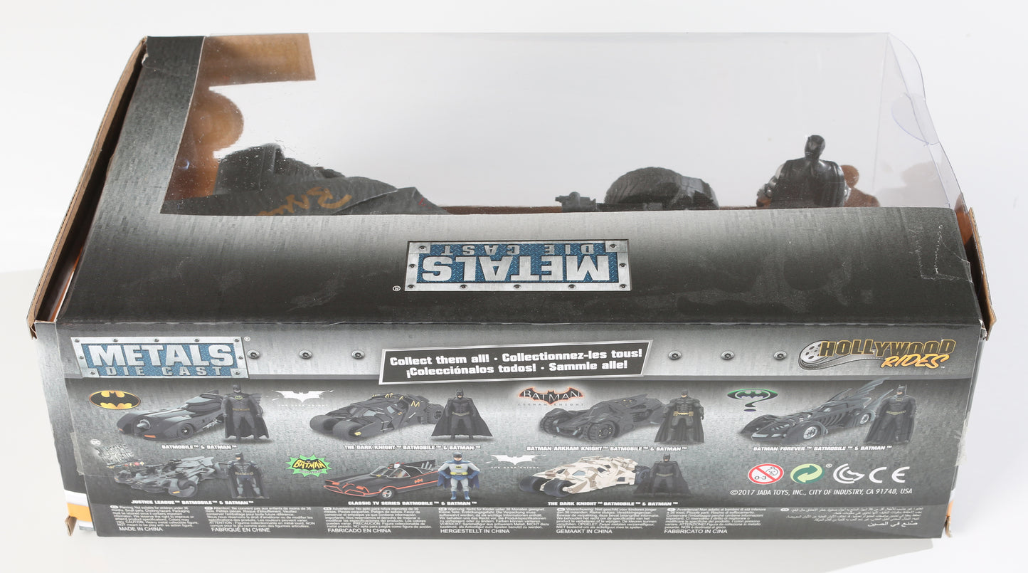 
                  
                    Ben Affleck as Batman in Justice League (Beckett Witnessed) Signed 1:24 Batmobile with Batman Figure
                  
                