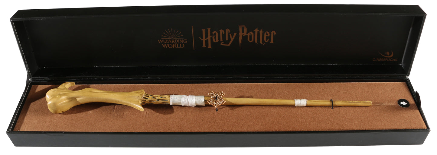 
                  
                    Ralph Fiennes as Lord Voldemort in Harry Potter & the Deathly Hallows – Part 2 Signed Prop Replica Wizarding World Wand with Character Name & Quote
                  
                