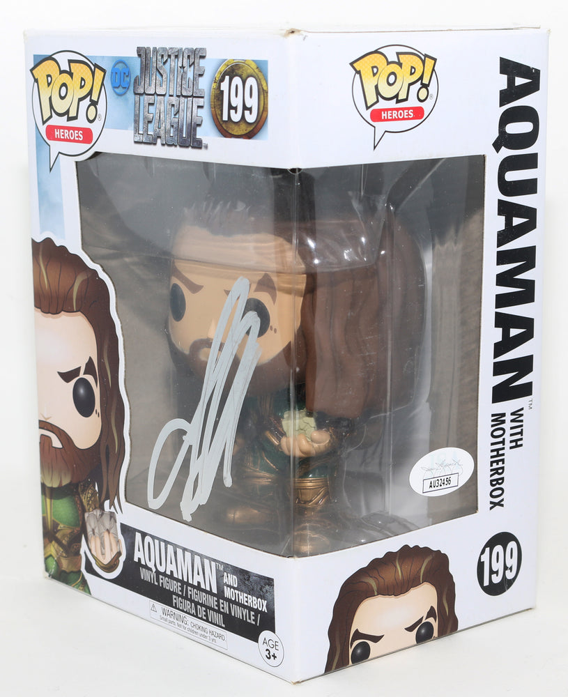 
                  
                    Jason Momoa as Aquaman with Motherbox in Justice League (JSA) Signed Funko POP! #199
                  
                
