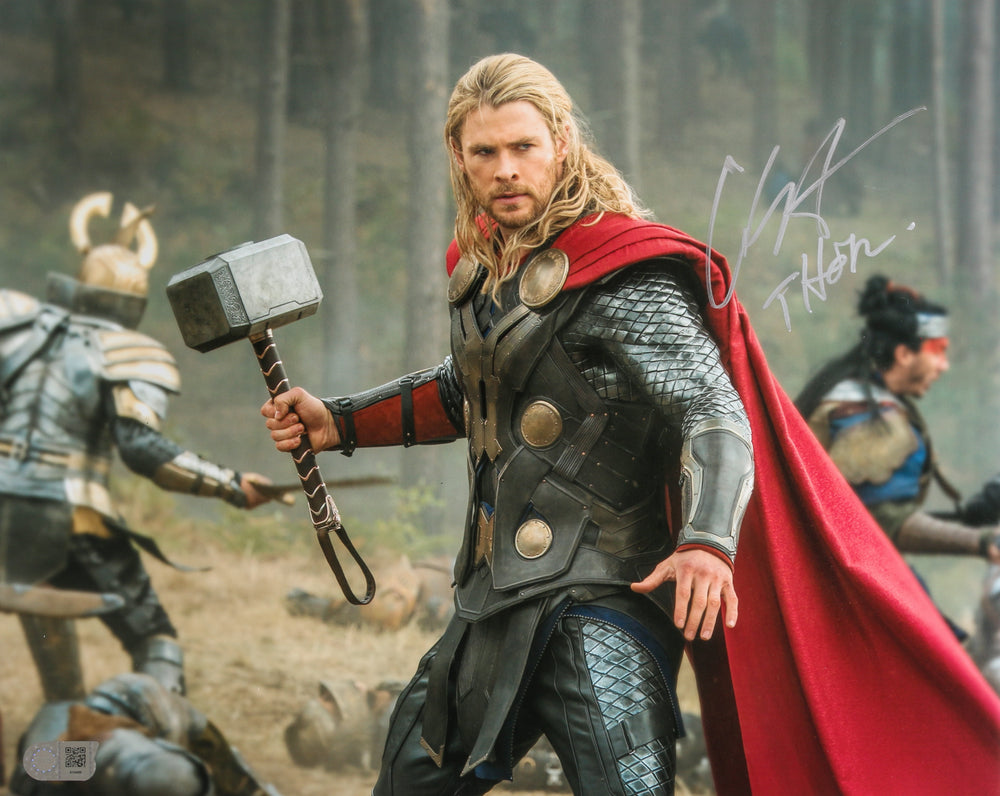 Chris Hemsworth as Thor in Thor: The Dark World (SWAU) Signed 16x20 Photo with Character Name