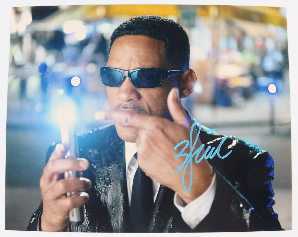 Will Smith as Agent J in Men in Black Signed 8x10 Photo