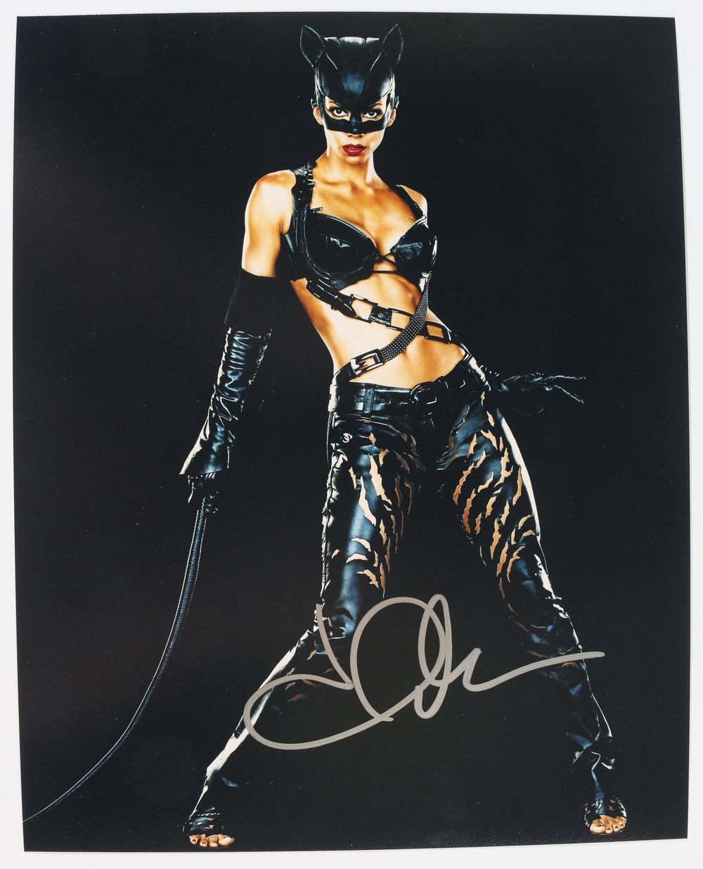 Halle Berry as Patience Phillips / Catwoman in Catwoman Signed 8x10 Photo