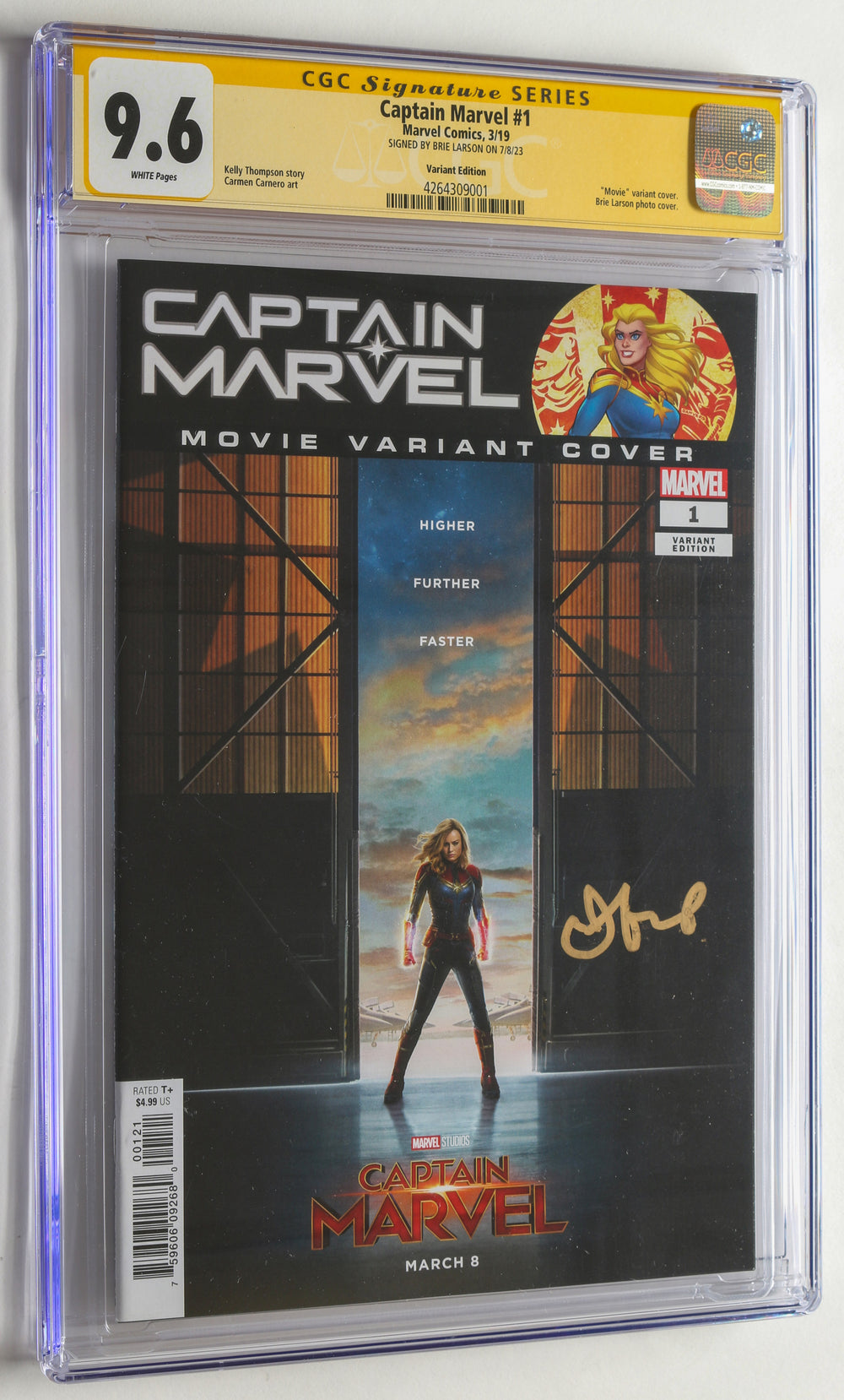Captain Marvel #1 - Movie Variant Photo Cover - Signed by Brie Larson (CGC Signature Series 9.6) 2019