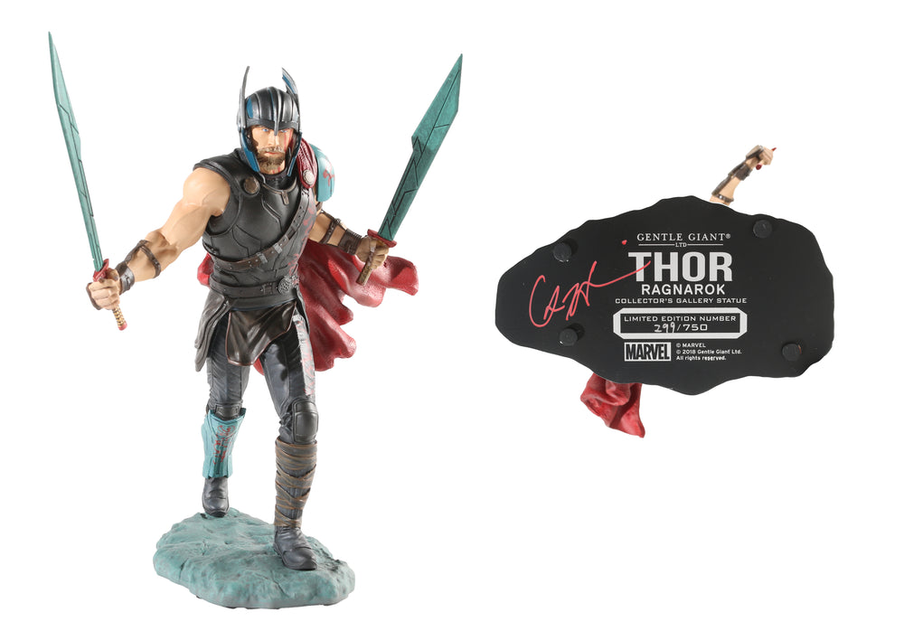 Chris Hemsworth as Thor in Thor: Ragnarok Signed Gentle Giant Collectible Bust Statue
