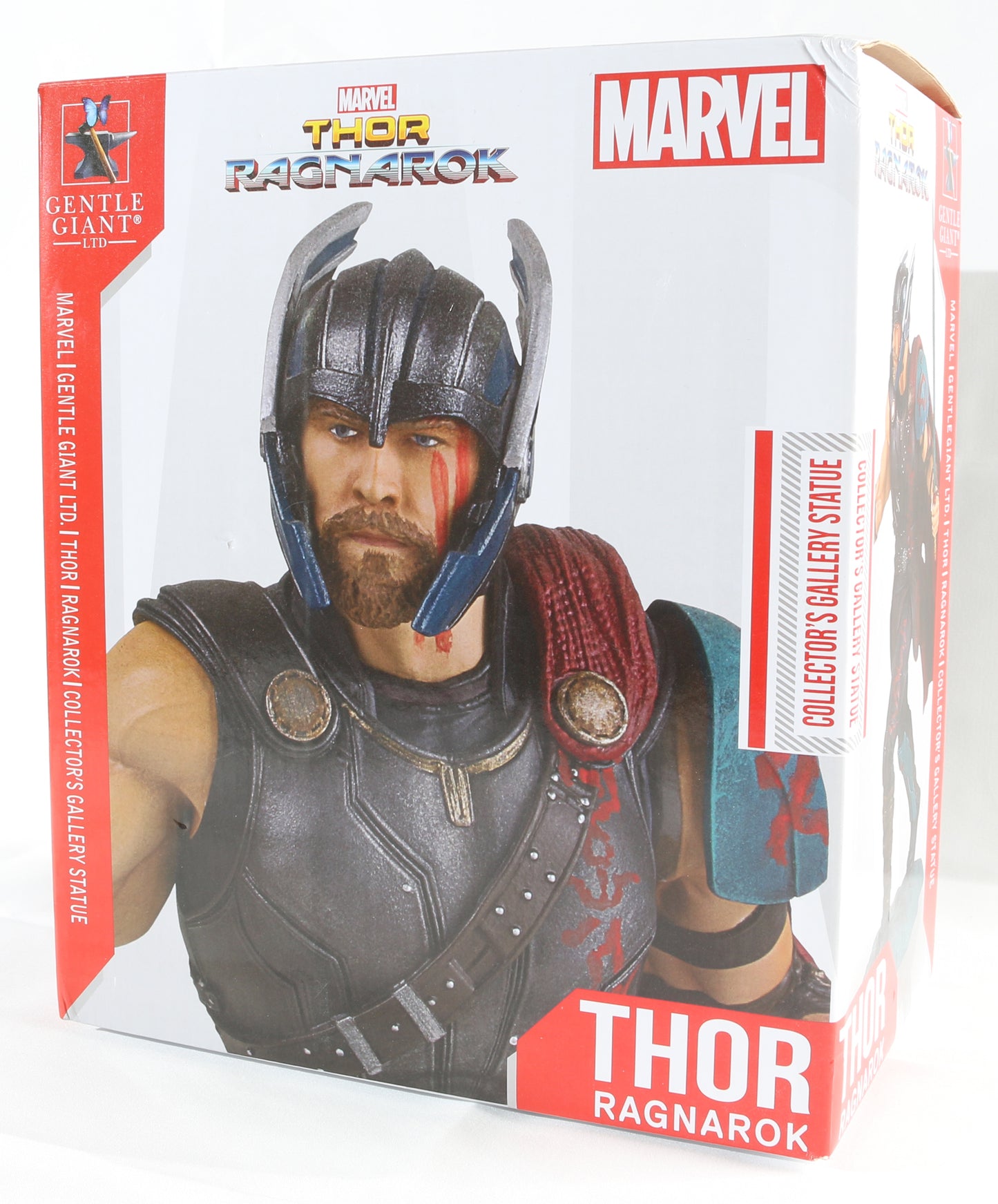 
                  
                    Chris Hemsworth as Thor in Thor: Ragnarok Signed Gentle Giant Collectible Bust Statue
                  
                