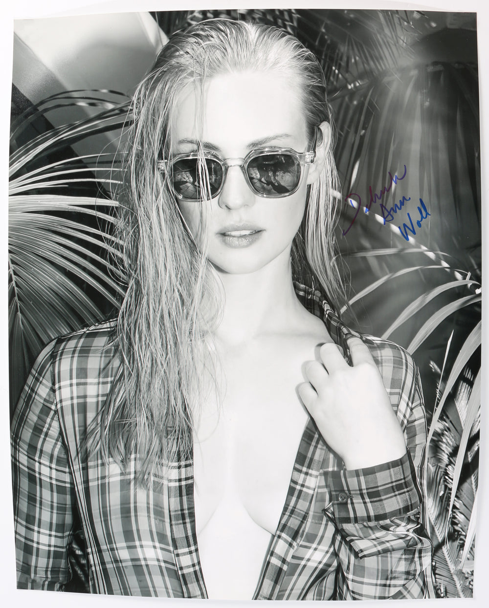 Deborah Ann Woll from True Blood & Daredevil Sexy Sexy Signed 16x20 Photo