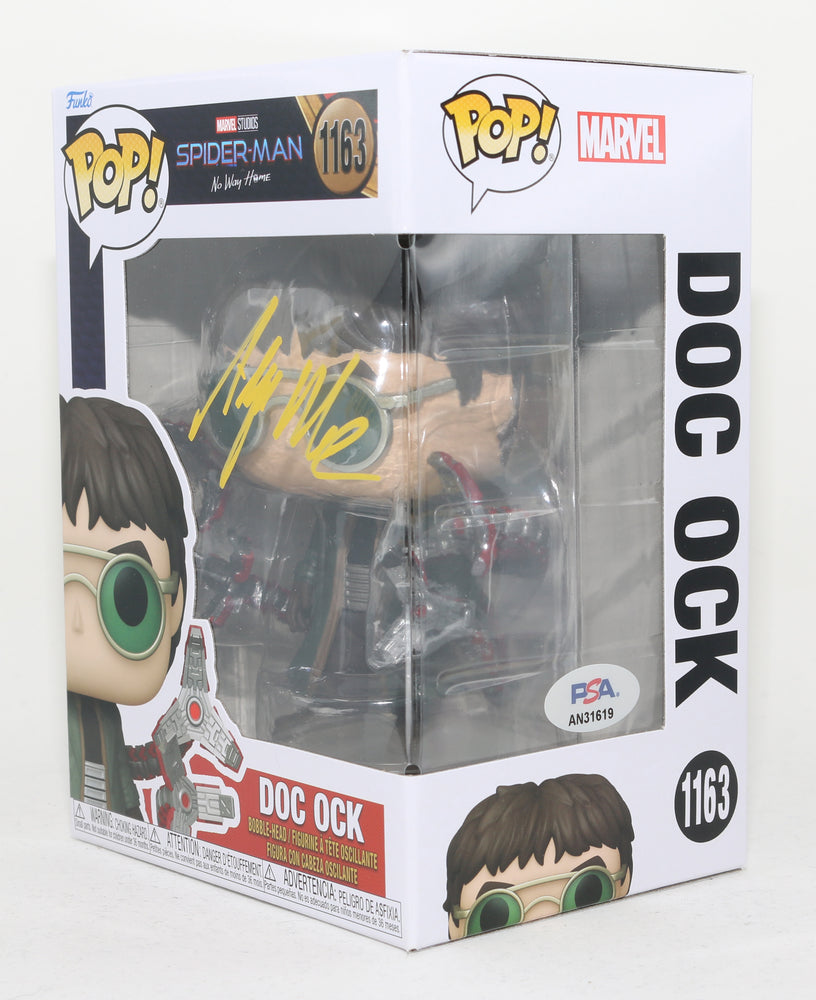 
                  
                    Alfred Molina as Doctor Octopus in Spider-Man: No Way Home Signed Funko POP! #1163
                  
                