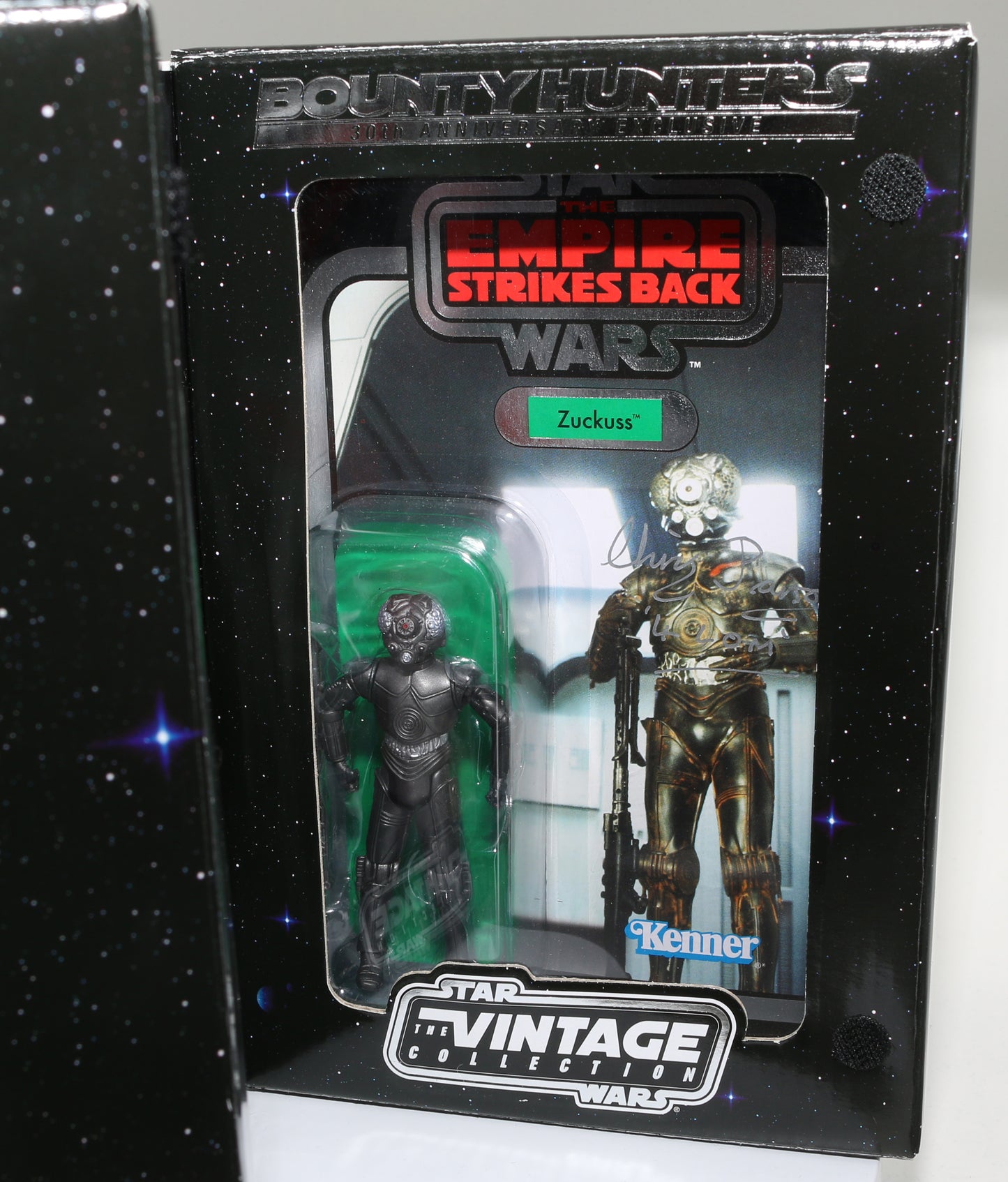 
                  
                    Chris Parsons as 4-LOM & Catherine Munroe as Zuckuss in Star Wars: The Empire Strikes Back Signed Kenner Bounty Hunters 30th Anniversary Exclusive Action Figures 2pc Set
                  
                