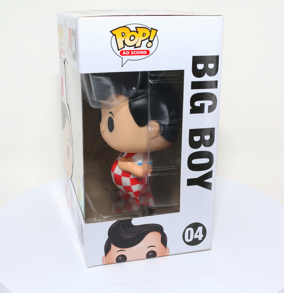 
                  
                    Big Boy from Bob's Big Boy 2016 San Diego Comic Con Exclusive Limited to 480 Pieces Funko POP! #04 - Grail
                  
                