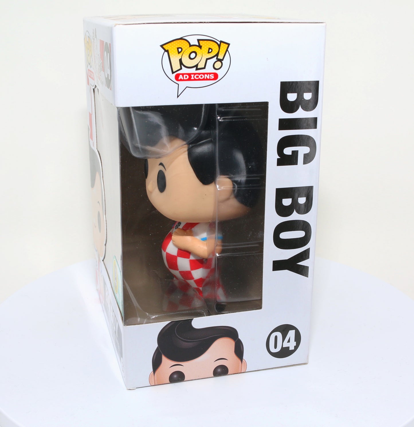 
                  
                    Big Boy from Bob's Big Boy 2016 San Diego Comic Con Exclusive Limited to 480 Pieces Funko POP! #04 - Grail
                  
                