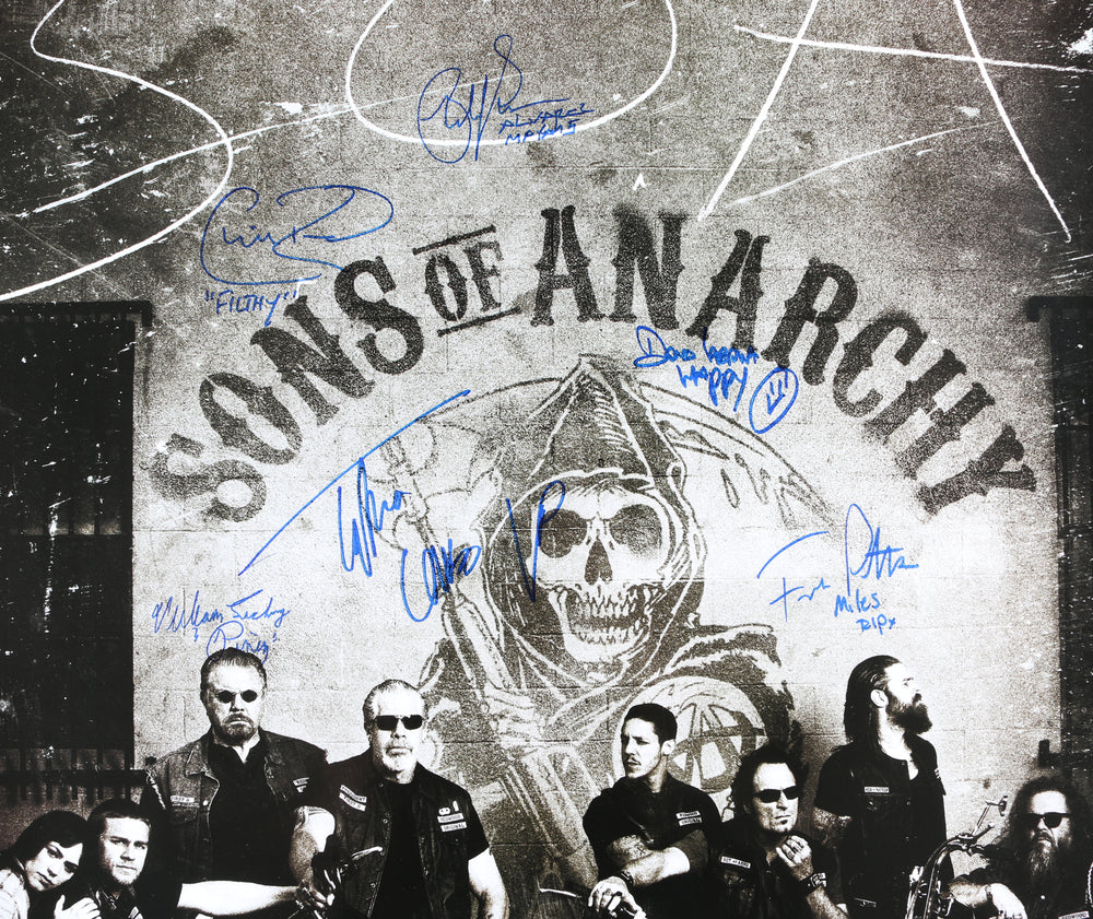 
                  
                    Sons of Anarchy 24x36 Poster Cast Signed by David Labrava, Frank Potter, Chris Reed, William Lucking, Emilio Rivera, & Tommy Flanagan
                  
                